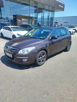i30, 1,4 80kw,najeto 93000km - 3