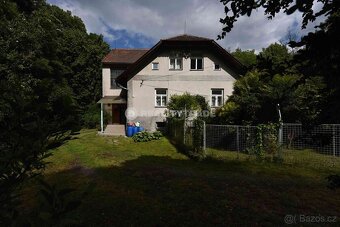 PRONÁJEM DOMU SE DVĚMA BYTY PO REKONST., 333 M2, NA POZEMKU - 3