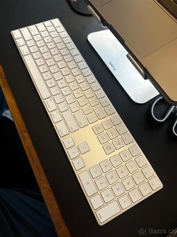 Apple bezdrátová klávesnice s numerickou A1843 - 3