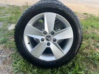 Alu kola R16 Škoda Octavia III nové zimní pneu - 3