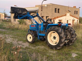 Traktor ISEKI TA317 + čelní nakladač s klapačkou - 3