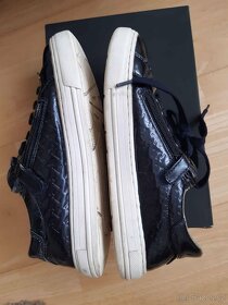 TOMMY HILFIGER lakované tenisky vel. 37 - 3