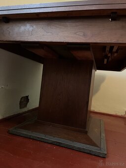 Starožitný jídelní stůl z masivu - 3