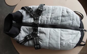 Obleček pro psa- Bunda s postrojem šedá S: 33 cm - 3