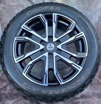Original alu kola Mitsubishi Pajero/L200 265/50R20 - 3