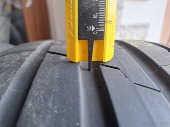 Prodám letní pneu 235/40/19 Hankook - 3