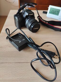 Prodám Canon EOS 1000D + objektiv 18-55mm (2GB, nabíječka) - 3