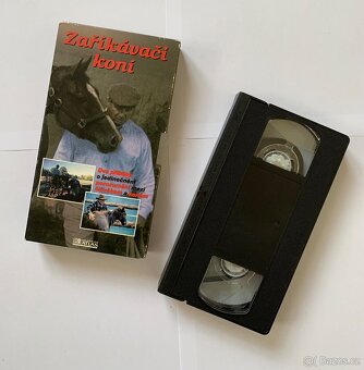 PRODÁM VHS KAZETU - ZAŘÍKÁVAČI KONÍ - 3