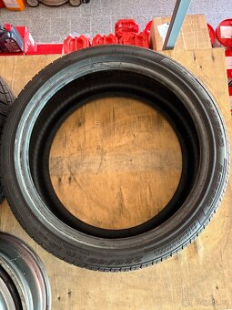 Pneu 225/40-18 - 3