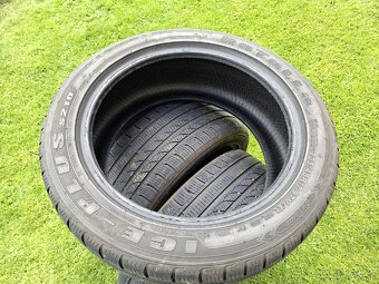Zimní pneu 235/45/17 - 3