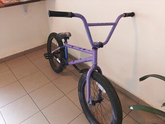 Prodám kolo bmx cena dohodou - 3