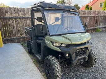 Can-am,pouze najeto 886km,12/2023,spz - 3