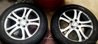 Sada kol 205/60 R16 zimní 5x114,3 ET48 střed 67,1 - 3