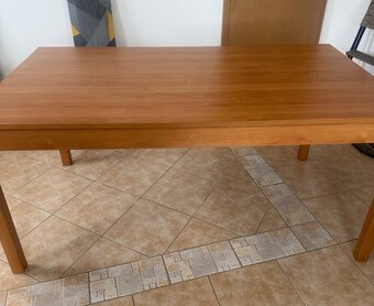 Stůl a 4 jídelní židle - 3