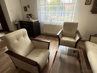 Prodám rozkládací pohovku s křesly a konferenčním stolem - 3