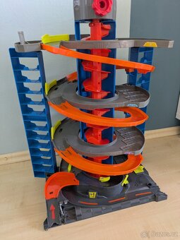 Hot Wheels City mega garáž - 3