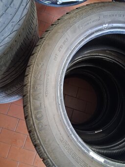 Prodám 4x zimní Barum Polaris 3 185/60/15 T XL - 3