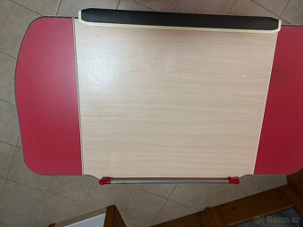 Rostoucí dětský psací stůl - 3