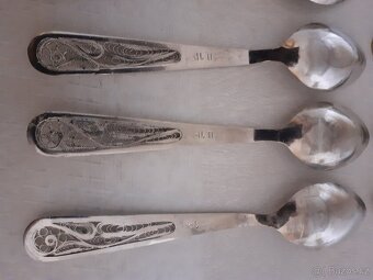 Dezertní vidličky a lžičky - 3