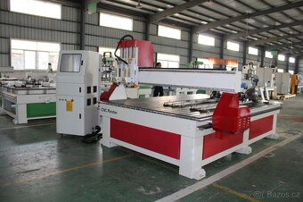 CNC frézka, 2x vřeteno, 2x 4tá osa - 3