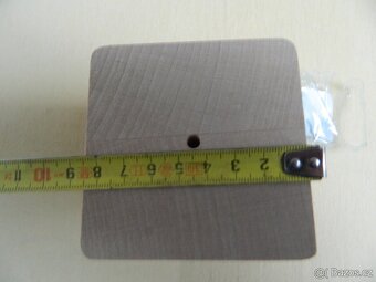 Hranaté dřevěné nábytkové nohy. - 3