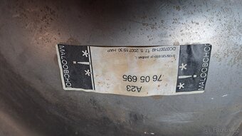 NOVÝ přední podběh levý Škoda 120, 105, 130, garde, rapid - 3