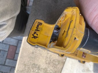 Dewalt DCH274 - 3