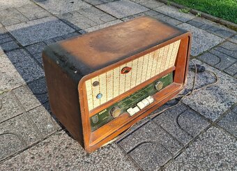 Prodám radio Tesla Gavota 2 - 3