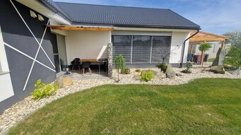RD bungalov se 3 byty a garáží - 3