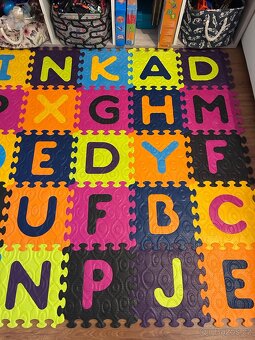 Puzzle na podlahu Beautifloor Značka: B.TOYS - 3