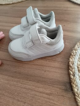 Prodám Adidas botasky 23 - 3