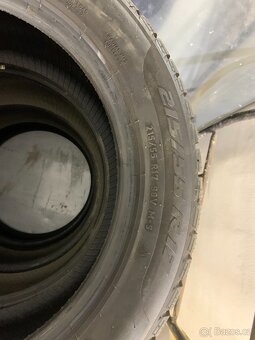 Zimní pneu 215/55/17 - 98V Pirelli Sottozero sada č.8276 - 3