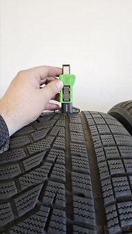 Zimní pneumatiky 235/50/19, Hankook, DOT1023 - 3