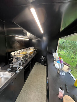 Prodám vybavený food truck (pojízdný stánek s občerstvením) - 3