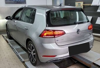 Volkswagen Golf VII e-Golf 2.majitel servisní kniha DPH - 3