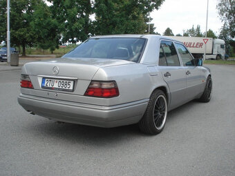 Mercedes-Benz W124 200 E - 3
