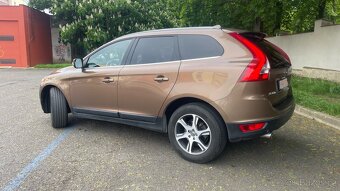 Volvo XC60 D3 2.4 D 120 kW AWD Automat - 3