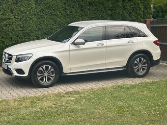 Mercedes GLC 220d 4M 9g 2016 ČR 1maj DPH VÝBAVA - 3