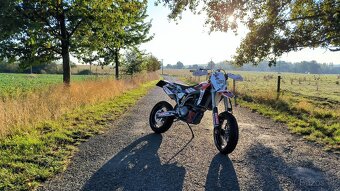 Husqvarna TE 450 Supermoto - 3