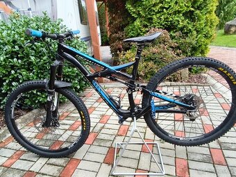 prodám Specialized Stumpjumper - 3