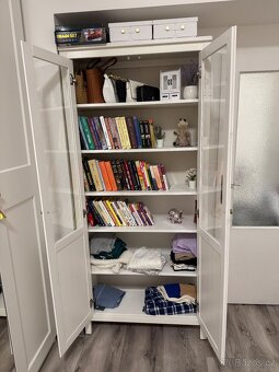 Vitrína / knihovna ikea Hemnes - 3