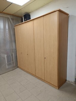 Šatní skříň - 3