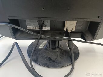 Samsung SyncMaster 923NW – 19" LCD monitor, 1440x900, DVI-D - 3