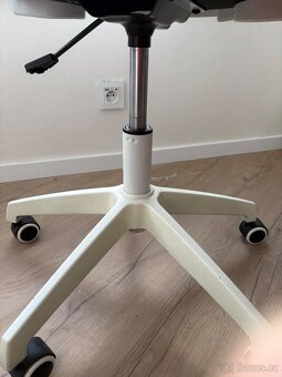 Prodám židli k psacímu stolu - 3