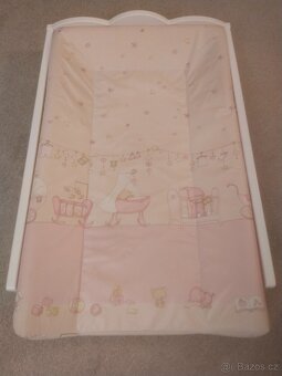 Přebalovací pult s podložkou - 3