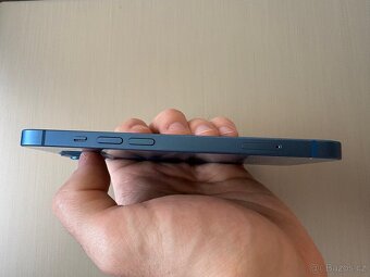 iPhone 13 128gb modrý - 3