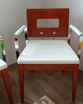 Značková židle - 3