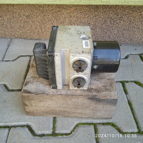 Škoda-VW-Seat-Audi.-jednotka ABS - 3C0614095P - 3