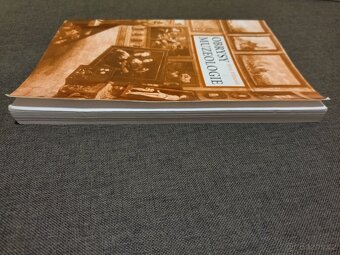 kniha Obrysy muzeologie - 3