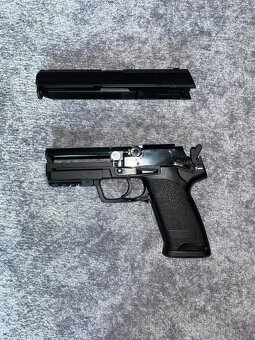 Airsoft zbraň USP - 3